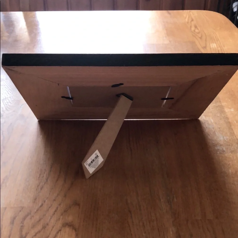 Wood 8x10 picture frame that fits a 4x6 photo